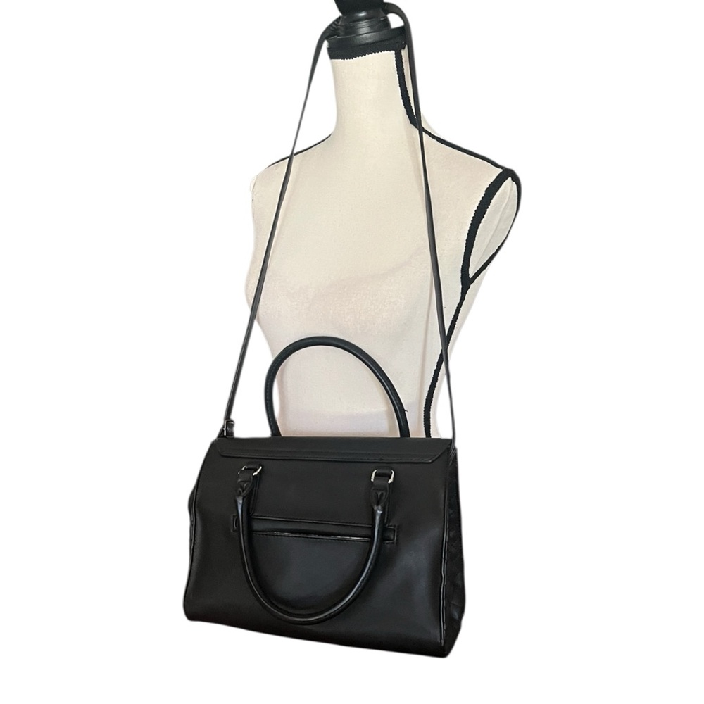 Guess Black Quilted Satchel Crossbody Handbag. - Picture 4 of 7